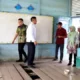 Sekolah Dasar Negeri (SDN) 200 yang mengalami kemiringan pondasinya, Sekda Kota Palembang tinjau langsung