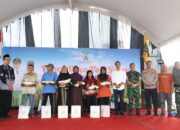 Semangat Gapoktan Dan Warga Kelurahan Klampok Rayakan Panen Padi Bersama Forkopimda Kota Blitar