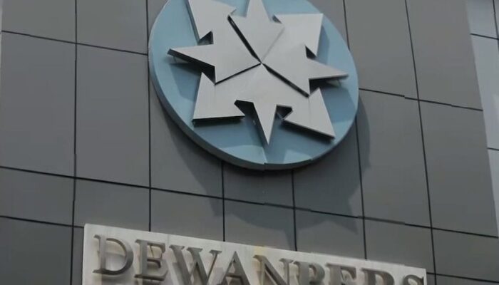 Ketokohan Busyro dan Komaruddin Dipertaruhkan Jika Bertahan Jadi Anggota Dewan Pers 