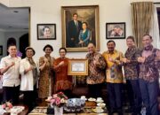 Ketum KONI Pusat Letjen TNI Purn Marciano Norman Berikan KONI Lifetime Achievement Award kepada Jenderal TNI Purn Wismoyo Arismunandar