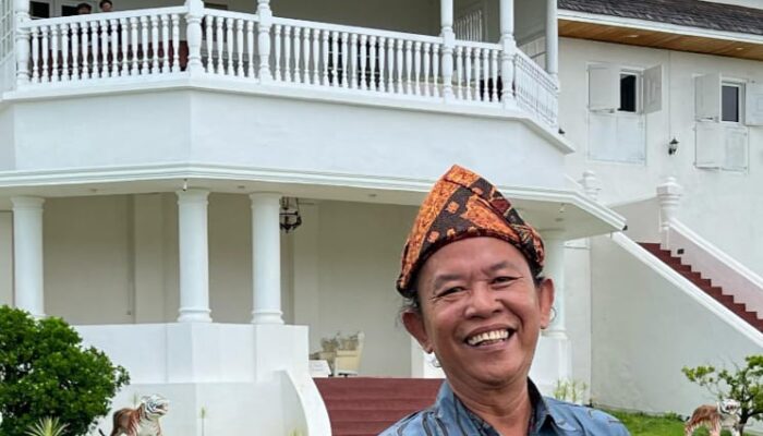 Kepala Sekolah SMA Negeri: Antara Konstelasi Budaya, Hukum Administrasi, dan Dinamika Kebijakan Pendidikan