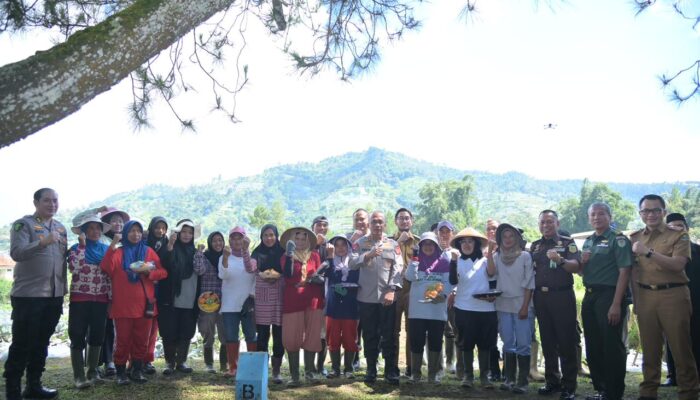 Polda Jabar Gelar Bakti Kesehatan di Cikole, Sasar Ribuan Warga dan Petani