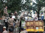 Satpol PP Bandung Bongkar 42 Kios Liar, PKL Ditertibkan di 6 Titik Lokasi