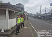 Polsek Pupuan Laksanakan Strong Point untuk Ciptakan Kamtibcar Lantas yang Kondusif