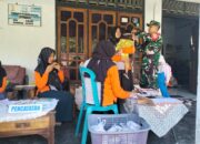 Posyandu Di Desa Kemloko, Koptu Sunarto Babinsa Koramil Nglegok Dampingi Percepatan Penurunan Stunting