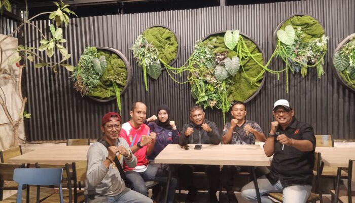 Pengprov Pertina Sumsel Lepas Atlet Tinju Amatir Pertina Bertarung di Piala Panglima TNI: Harumkan Nama Sumsel, Siap Ukir Prestasi