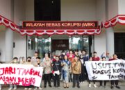 Aliansi Ganyang Koruptor (ALIGATOR) Demo di Kejaksaan Negeri Tangerang Selatan