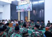 Doa Bersama Di Masjid Al Ikhlas Kodim 0808/Blitar Memperingati HUT Ke 80 TNI Tahun 2025