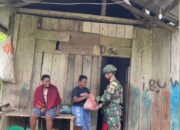 Satgas Pamtas Yonif 763/SBA Pos Joshiro Gelar Pembagian Sembako Kepada Masyarakat Kampung Hamaran