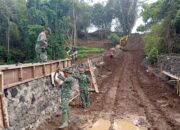 Gotong Royong Satgas TMMD Kodim Boyolali Pacu Pembangunan Talud di Desa Candi