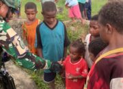 Satgas Yonif 751/VJS Anjangsana di Sekitar Pos Kotis Oksibil: Dekatkan TNI–Rakyat, Dukung Pendidikan Anak