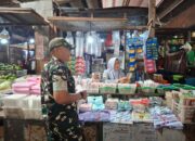 Babinsa Danukusuman Cek Harga & Situasi Pasar Tradisional Harjodaksino