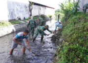 Tiga Pilar Bersinergi, Aksi Karya Bakti Bersama Kodim 0808/Blitar Memperingati Hari Juang Kartika Di Kelurahan Klampok