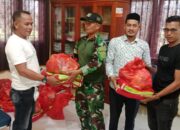 Koramil 28/Pirak Timu Dampingi Penyaluran Bantuan Dinsos untuk Warga Terdampak Banjir