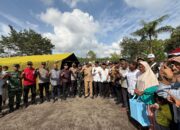 Menko Polhukam Tinjau Korban Banjir dan Longsor, Dandim 0103/Aceh Utara Lakukan Pendampingan