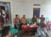 Wujudkan Rasa Aman, Babinsa Koramil Srengat Pantau Ibadah Natal di GPDI Togogan