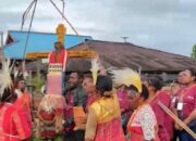 Pos Konja Mengikuti Prosesi Penjemputan Salib Indonesia Youth Day di Gereja Santo Yohanes Rasul Konja