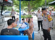 Sapaan Hangat Kapolda Jabar kepada Para Pemudik Operasi Lilin Lodaya di Rest Area Tol Cipali