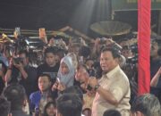 Presiden Prabowo Rayakan Tahun Baru 2026 dengan Nobar Bersama Warga Korban Banjir di Batang Toru, Tapsel