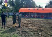 Anggota Kodim 0103/Aceh Utara Laksanakan Pembersihan Lokasi Rencana Pembangunan Huntap di Desa Kuala Cangkoi