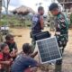 Pos Parim Satgas Yonif 751/VJS Terangi Kampung Kakopom Lewat Pemasangan Lampu Penerangan