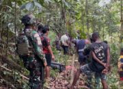 Satgas Pamtas RI–PNG Kewilayahan Yonif 763/SBA Bantu Warga Pembuatan Air Bersih 