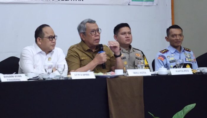 Pascakebakaran Gudang Pestisida, Wali Kota Tangsel Larang Warga Konsumsi Ikan Sungai Cisadane