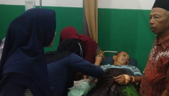 Modus Membeli Golok, Perampok Bacok Pasutri Pemilik Toko Gerabah di Sidomulyo 