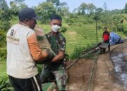 Kerja Sama Dalam Bingkai Kemanunggalan TNI Dan Rakyat Dilokasi TMMD 127 Kodim Wonogiri