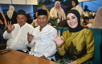 GRAND OPENING CAFE GELATIK DI LUBUKLINGGAU DIMERIAHKAN DENGAN PERFORMANCE BAND ILIR 7