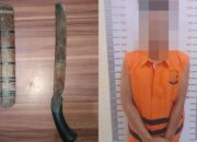 Polisi Amankan Pria Bawa Golok dan Mengamuk di Candipuro