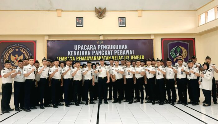 Kalapas Jember Resmikan Kenaikan Pangkat,Dorong Kinerja yang Lebih Profesional dan Berintegritas