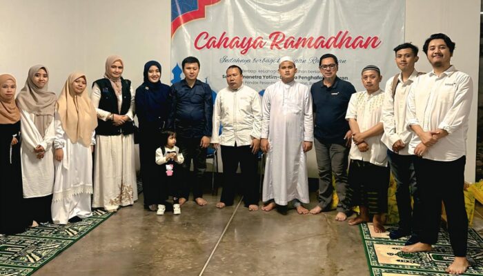 OK OCE Kemanusiaan Bandung Gelar Pelatihan Digital, Bukber dan Santunan di Pesantren Tahfidz Tunanetra Sam’an Quran