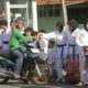 Dari Dojo ke Jalanan, Anak-anak Karate INKAI Ranting Kodim 0806/Trenggalek Berbagi Takjil