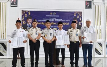 Kakanwil Ditjenpas Aceh serahkan Remisi Khusus Idul Fitri di Lapas Kelas IIA Banda Aceh