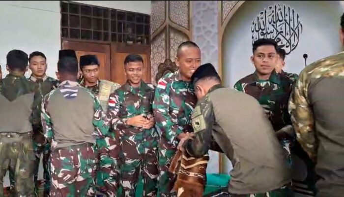 Satgas Pamtas Kewilayahan RI-PNG Yonif 763/SBA Laksanakan Sholat Idul Fitri 1447 H Bersama Masyarakat 