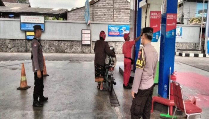 Pawas Pimpin Unit Patroli pantau SPBU di Wilayah Jelijih Megati, cegah Kriminalitas