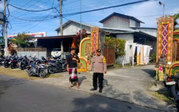 Pelayanan Bhabinkamtibmas Desa Petiga Pengamanan Kegiatan Manusia yadnya Pernikahan