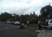 Wujudkan Kamseltibcarlantas, Personel Polsek Pupuan Laksanakan Strong Point di Simpang Pasar Pupuan