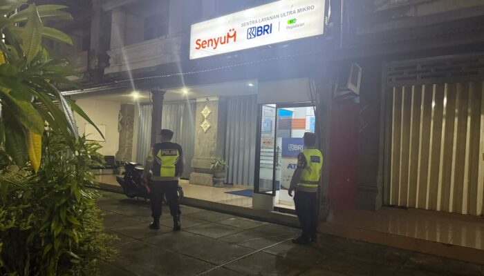 Polsek Selemadeg barat Gelar Blue light patrol Pantau Keamanan wilayah Cegah Gangguan Kamtibmas