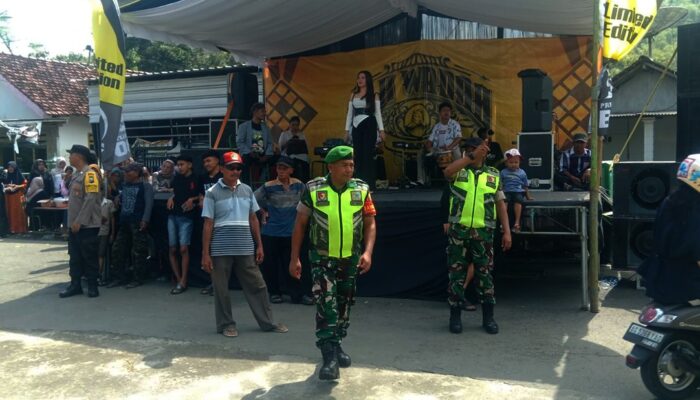 TNI-Polri Kawal Meriahnya Pawai Gebyar Ketupat 1447 H di Trenggalek