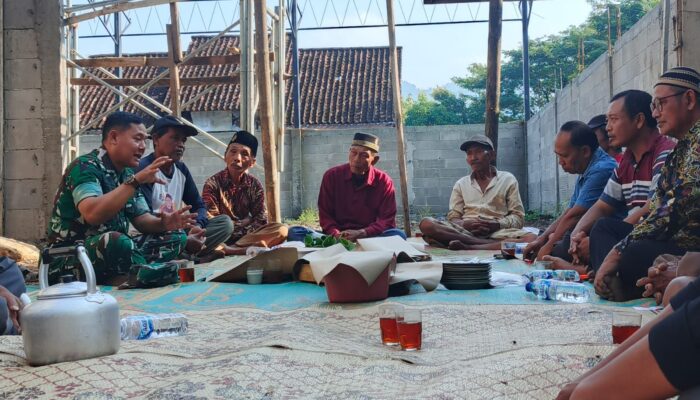 Demi Kelancaran, Danramil Tirtomoyo dan Warga Gelar Doa Bersama di Lokasi Pembangunan KDKMP