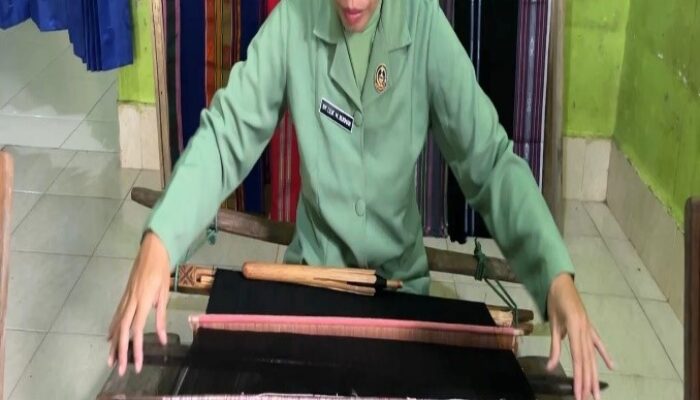 Wastra Asli Lombok Timur: Tenun Pringgasela, Warisan Sakral Suku Sasak Yang Mendunia