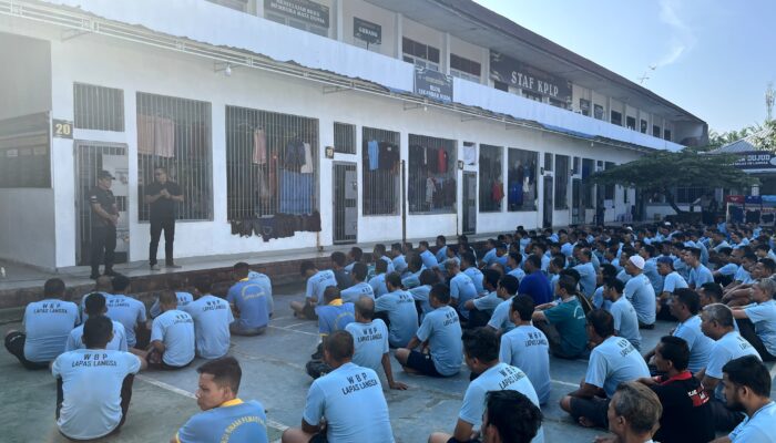 Jaga Lapas Tetap Kondusif, Kalapas dan Ka KPLP Beri Pengarahan Tentang Ketertiban