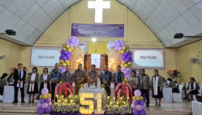 Wujud Sinergi TNI dan Pemerintah Daerah , Dandim 1310/Bitung Bersama Wakil Walikota Bitung Hadiri Ibadah Syukur HUT ke-51 GMIM Maranatha Kasawari 