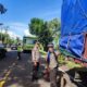 Kapolsek Selemadeg Barat Pimpin Langsung Evakuasi Truck OC di Antosari
