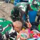 Usai Sarapan Pagi, Satgas TMMD 128 Gebang Kompak Bantu Cuci Piring di Rumah Warga