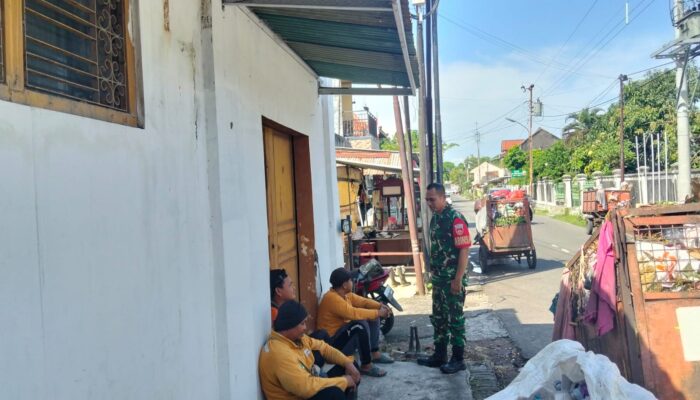 Babinsa Serengan Ajak Warga Jaga Kebersihan Demi Masa Depan yang Lebih Baik