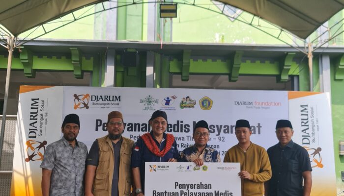 ANTUSIAS , 512 WARGA WRINGIN IKUTI BAKSOS DJARUM FOUNDATION DAN YBSI KE 92 DI PONPES RAIYATUL HUSNAN BONDOWOSO 