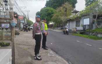 Polsek Marga Gelar Strong Point Pagi di Jalan Wisnu Marga, Antisipasi Kemacetan dan Laka Lantas